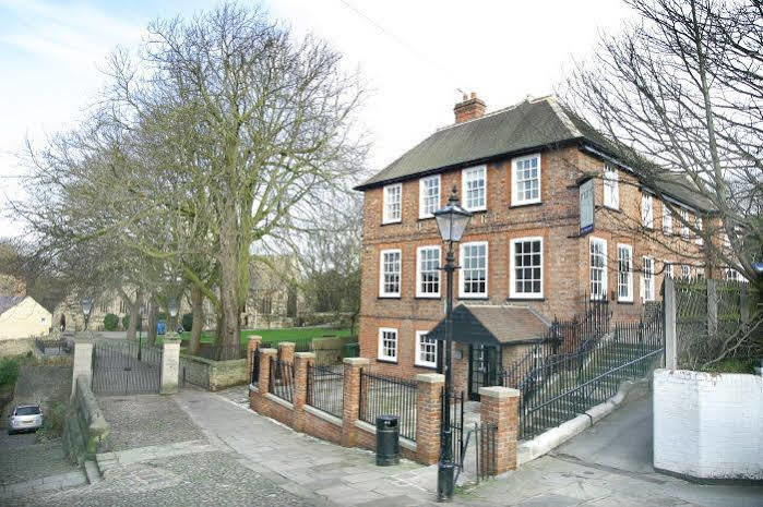 The Mitre Inn Knaresborough Exterior foto